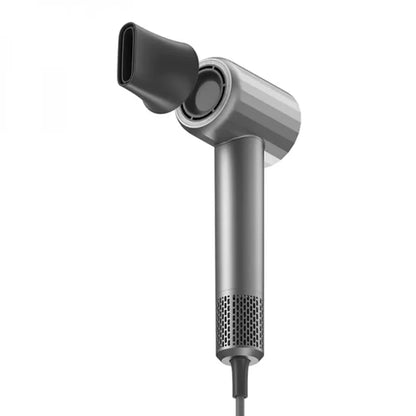 WiWU Hypersonic 1600W ionic hair dryer with magnetic nozzle in grey
مجفف الشعر WiWU Hypersonic بقوة 1600 واط وتقنية أيونية مع فوهة مغناطيسية باللون الرمادي