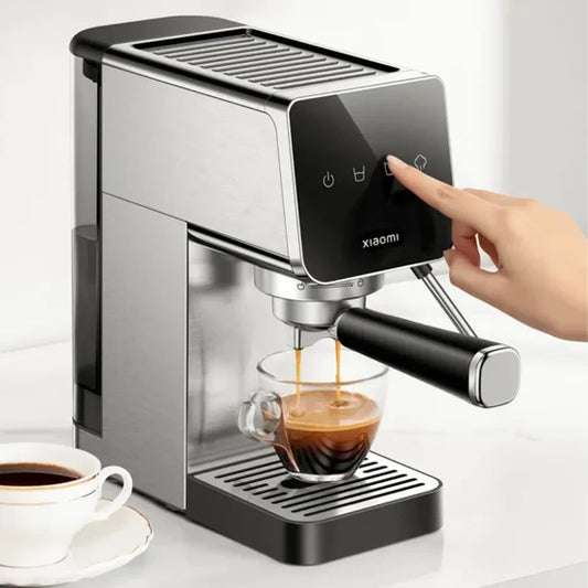 Xiaomi semi-automatic espresso machine with 20 bar pump and built-in milk frother
ماكينة إسبريسو شبه أوتوماتيكية Xiaomi بمضخة ضغط 20 بار ورغّاية حليب مدمجة