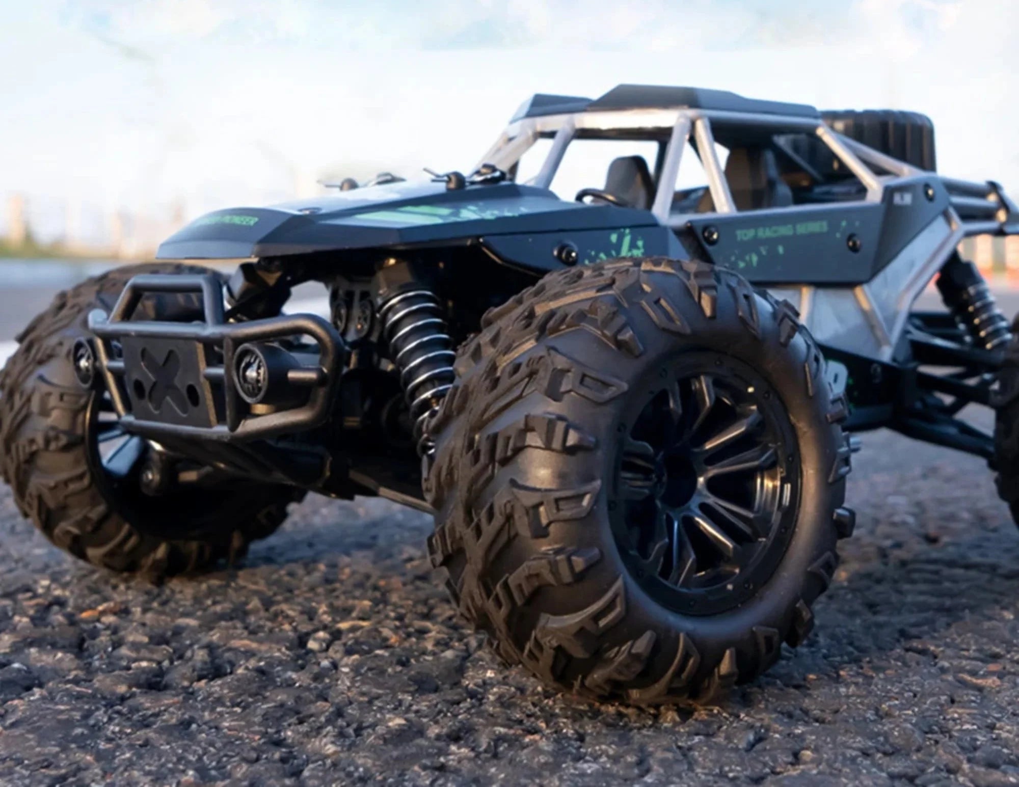 Gallopish Storm Pro HW8808 – 1:16 4WD High-Speed RC Car